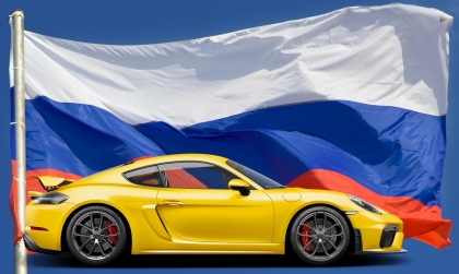 Hàng loạt mẫu xe Porsche đồng thời ngừng hoạt động đầy bí ẩn tại Nga